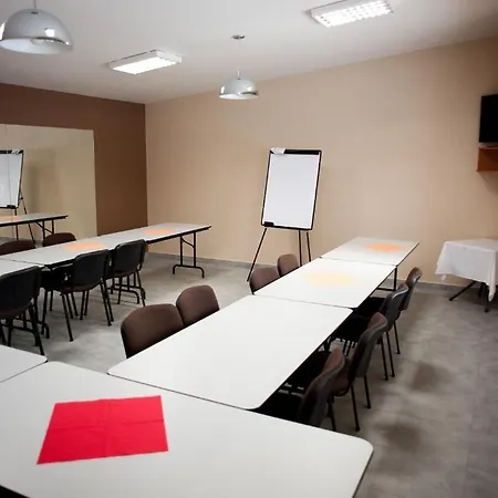 Fitt Hotel 3*